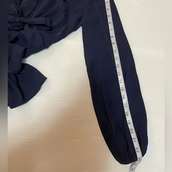 Selfie Leslie Maddox Fit and Flare Long Sleeve Navy Romper Size XS - Picture 6 of 9